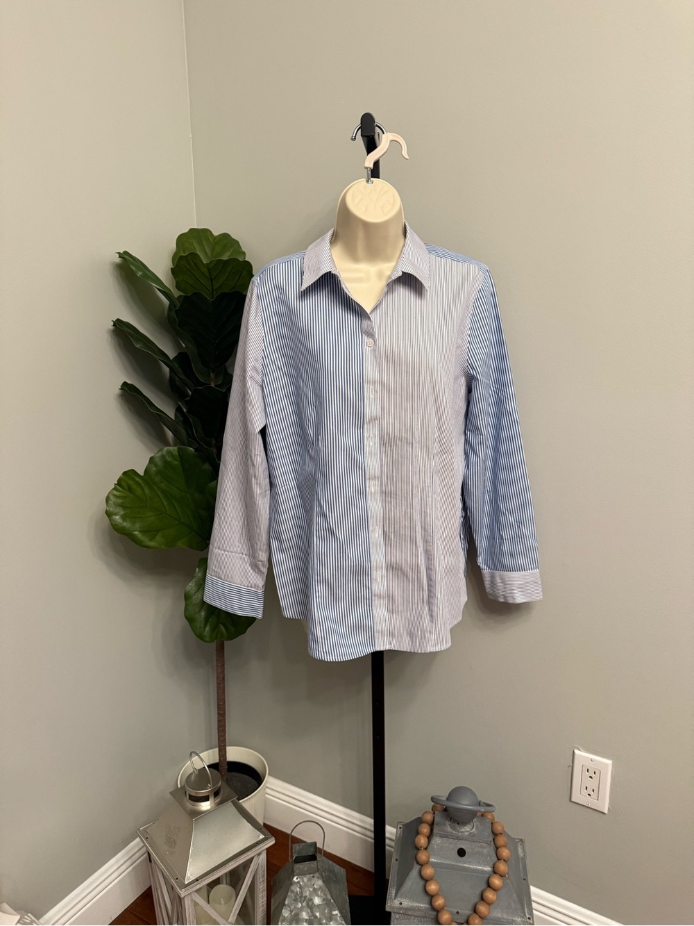 Chico's Light Blue & White Striped Button-Down Shirt